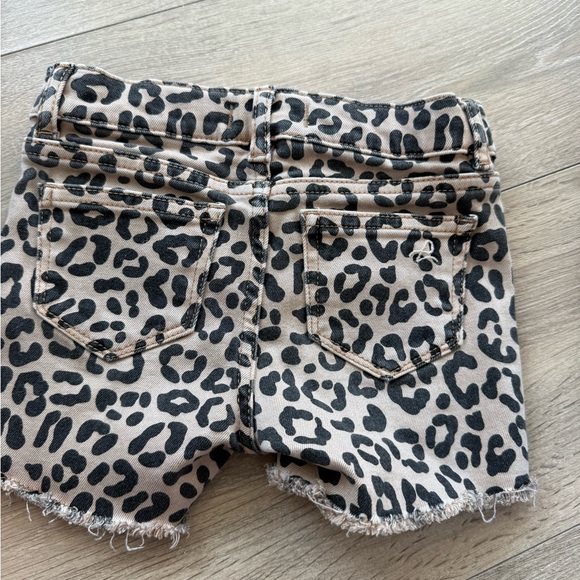 DL1961 Kids Leopard Print Shorts - Picture 3 of 4